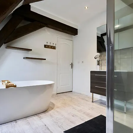 Appartement T3 Cosy Avec Terrasse A *