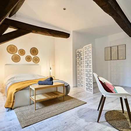 Appartement T3 Cosy Avec Terrasse A *